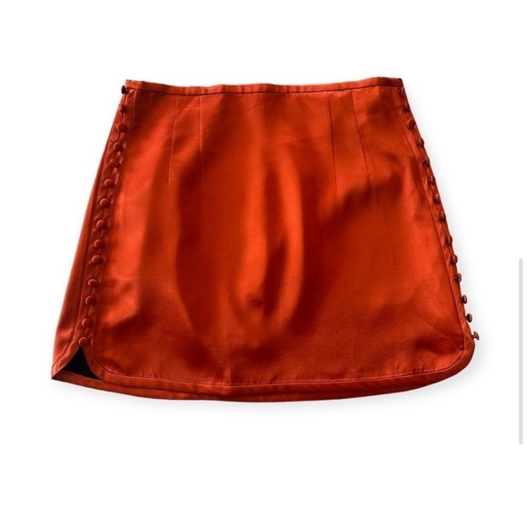 Zara Side Button Satin Effect High Waisted Mini Short Skirt, Size M, NWT - Picture 4 of 11